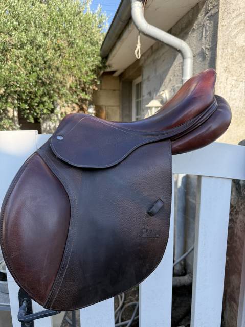 Sella da salto ostacoli CWD  17" - 2008