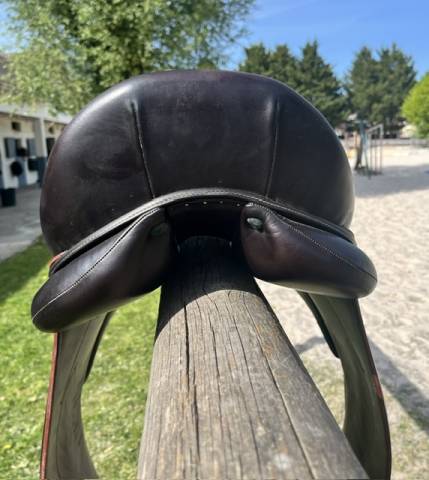 Sella da dressage Devoucoux  17" - 2013