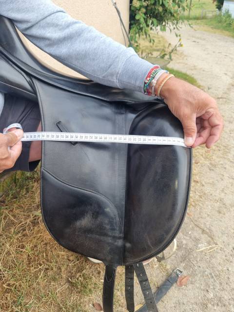 Sella da dressage Bates  17" - 2010