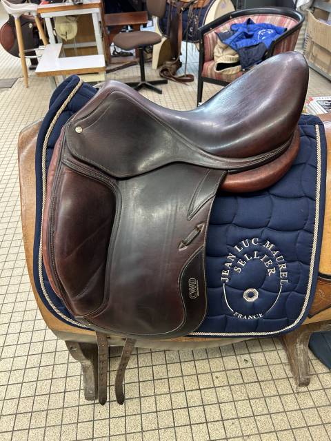 Sella da dressage CWD SE08 17.5" - 2011