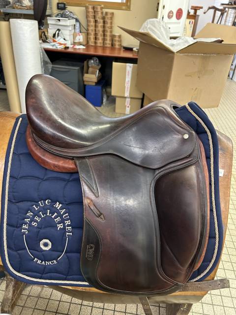 Sella da dressage CWD SE08 17.5" - 2011