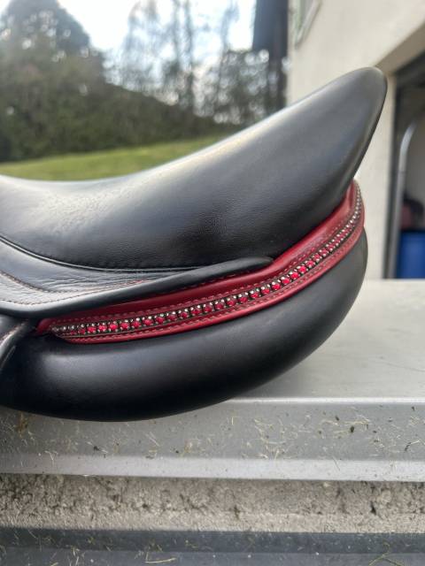 Sella da salto ostacoli Time Rider  17" - 2020