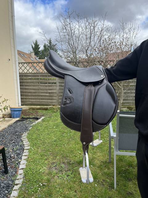 Sella mista Privil&egrave;ge Equitation  17.5" - 2021