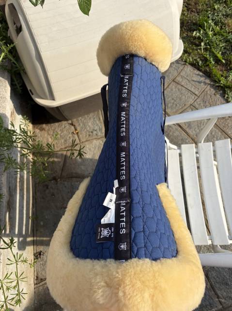 Sottosella con agnello incorporato salvaschiena MATTES