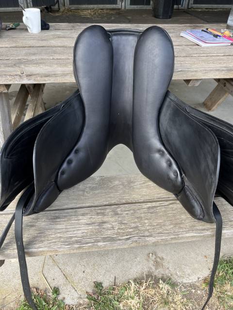Sella da dressage Erreplus  17" - 2024
