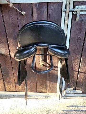 Sella da dressage Bates  17.5" - 2010