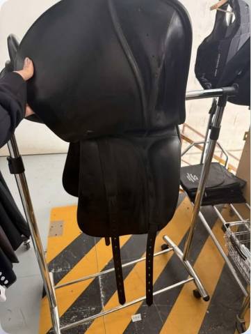Sella da dressage Prestige Italia  17" - 2022
