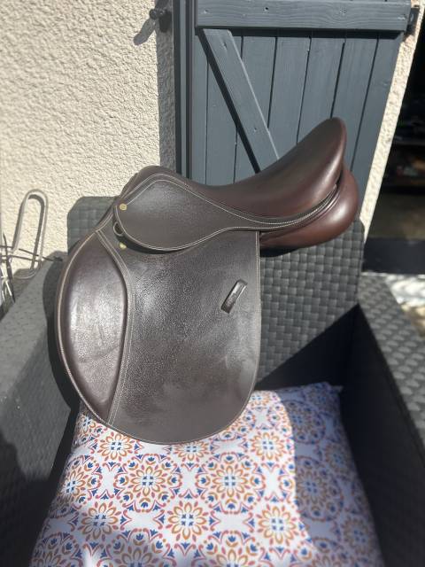 Sella mista Eric Thomas  17.5" - 2025