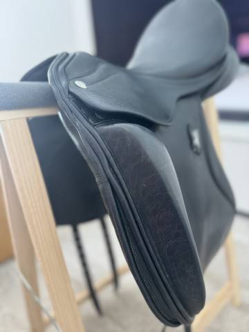 Sella da dressage Zaldi  17.5" - 2018