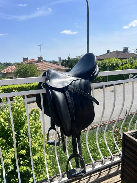 Sella da dressage Devoucoux  17.5" - 2011