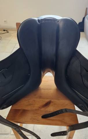 Sella da dressage Childeric  17" - 2025