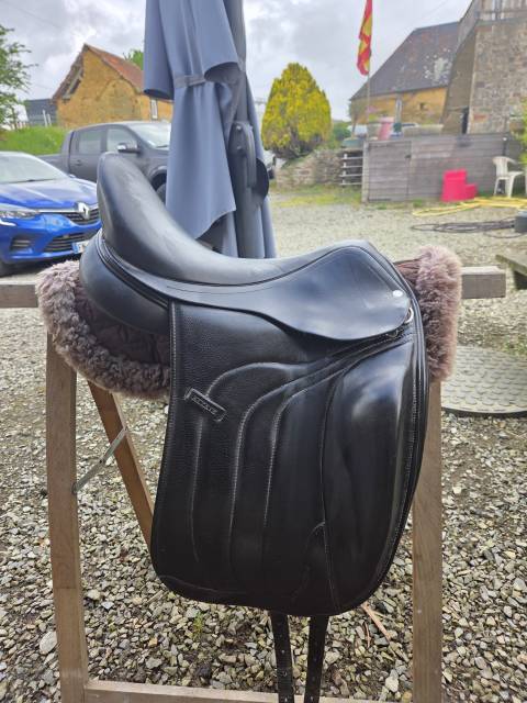 Sella da dressage Altair  17.5" - 2016