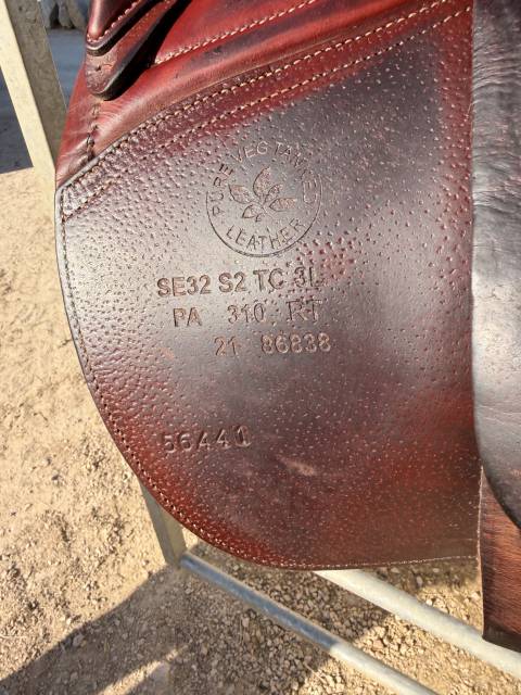 Sella da salto ostacoli CWD  17.5" - 2021