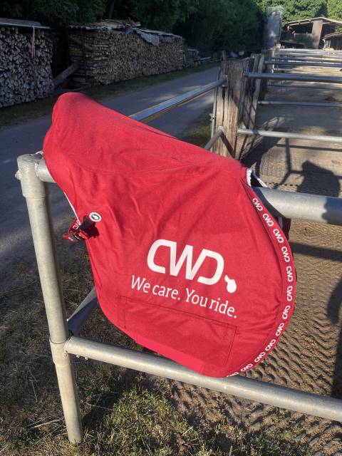 Sella da salto ostacoli CWD 2Gs SE 41 18" - 2025