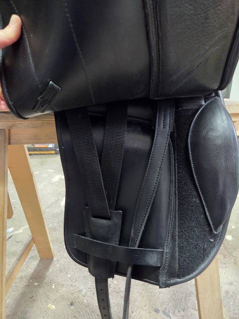 Sella da dressage   17" - 2021