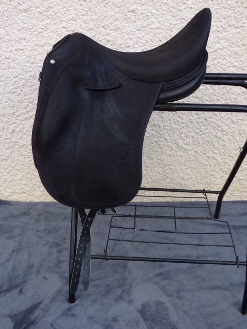 Sella da dressage Childeric  17.5" - 2025