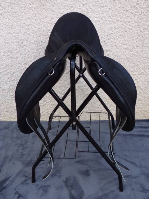 Sella da dressage Childeric  17.5" - 2025