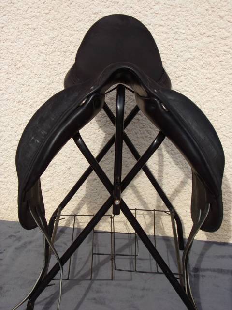 Sella da dressage Childeric  18" - 2025