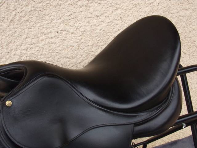 Sella da dressage Delgrange  17.5" - 2014