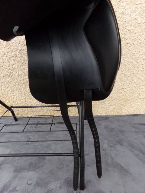 Sella da dressage Delgrange  17.5" - 2014