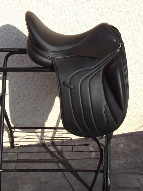 Sella da dressage Antar&egrave;s Altair 17.5" - 2023