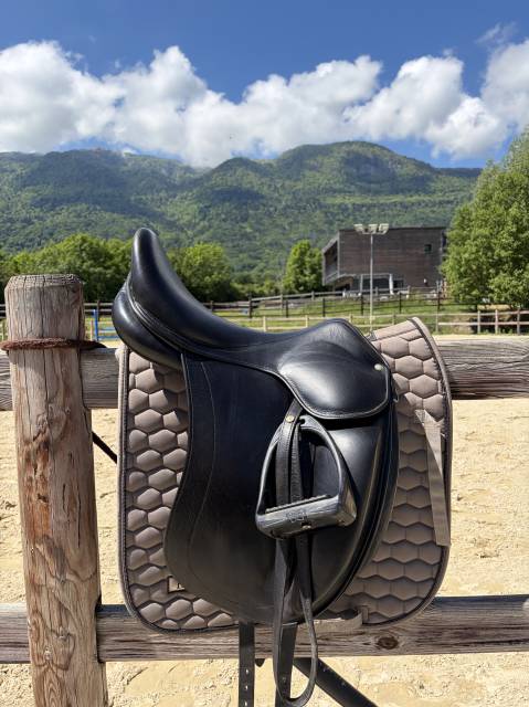 Sella da dressage Childeric  18" - 2006