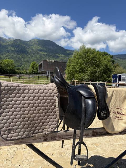 Sella da dressage Childeric  18" - 2006