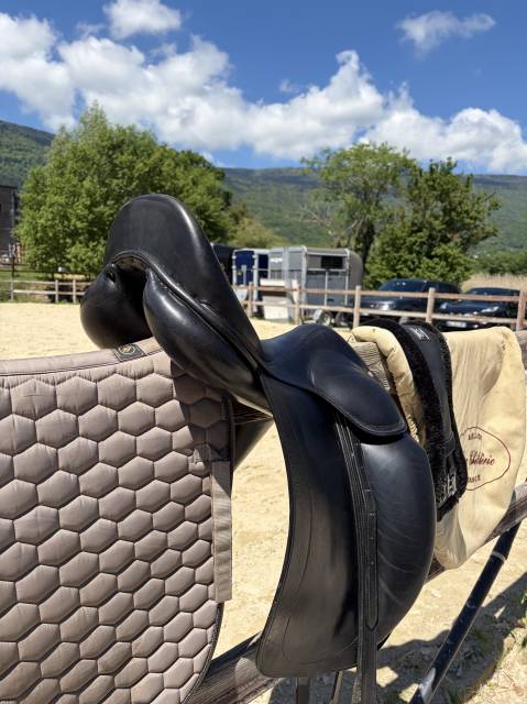Sella da dressage Childeric  18" - 2006