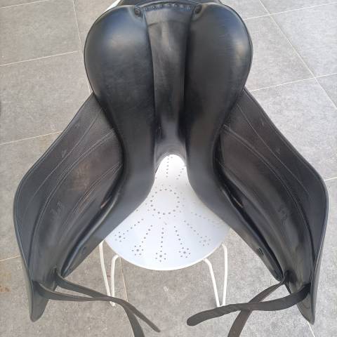 Sella da dressage Childeric  18" - 2009