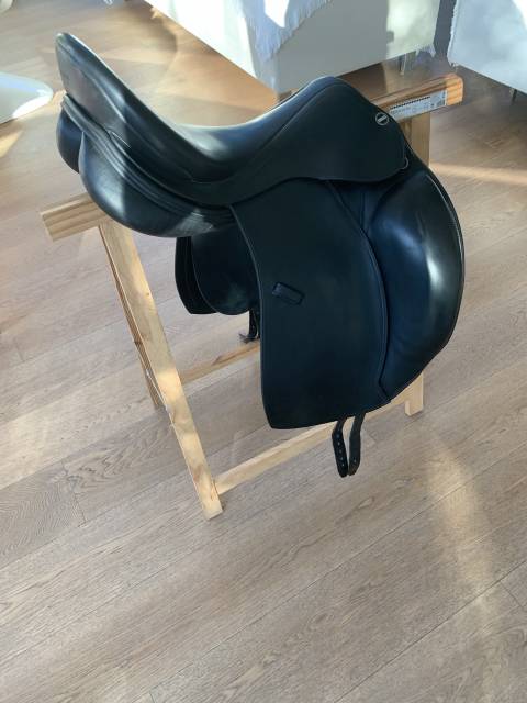 Sella da dressage Erreplus Adelinde 17" - 2017