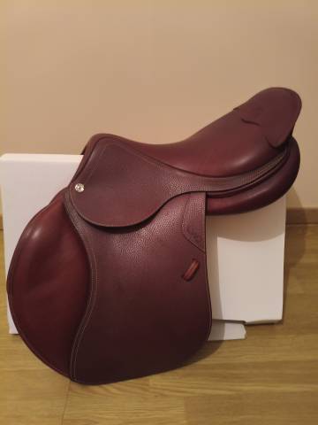 Sella da salto ostacoli CWD  17.5" - 2024