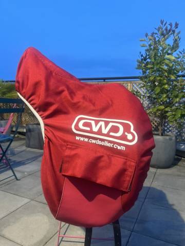 Sella da dressage CWD  17.5" - 2023