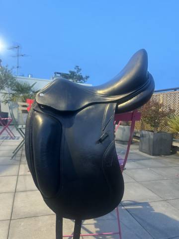 Sella da dressage CWD  17.5" - 2023