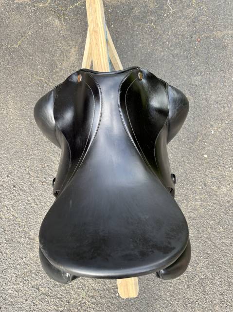 Sella da dressage Prestige Italia  17" - 2010