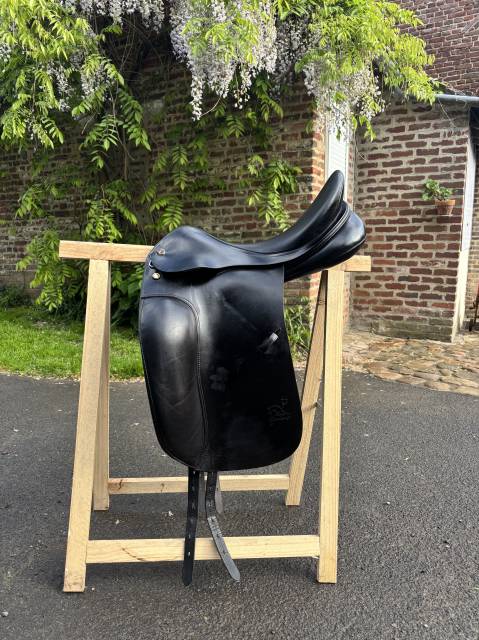 Sella da dressage Prestige Italia  17" - 2010