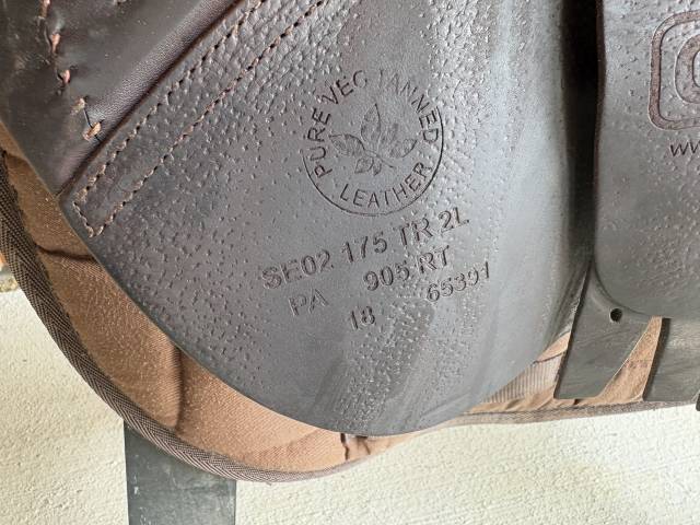 Sella da salto ostacoli CWD  17.5" - 2018