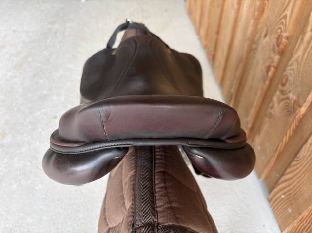 Sella da salto ostacoli CWD  17.5" - 2018