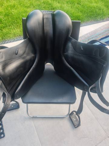 Sella da dressage Forestier  17" - 2010