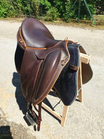 Sella da trekking Gaston Mercier  17.5" - 2025