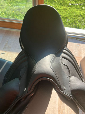 Sella da dressage   16" - 2025
