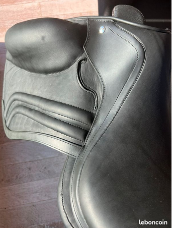 Sella da dressage   16" - 2025