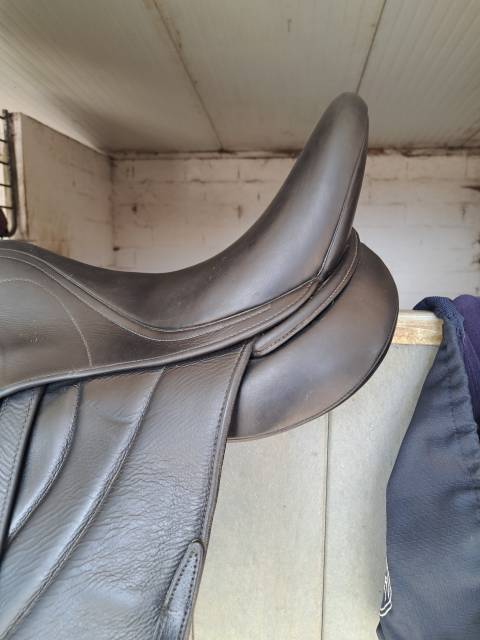 Sella da dressage Antar&egrave;s  17" - 2013