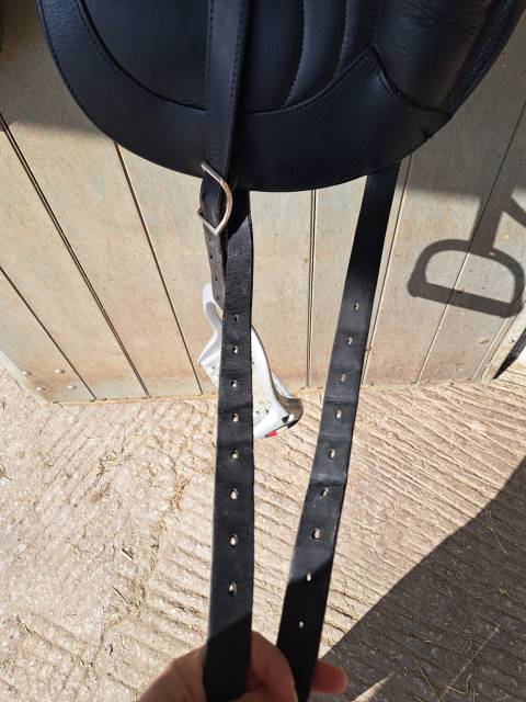 Sella da dressage Antar&egrave;s  17" - 2013