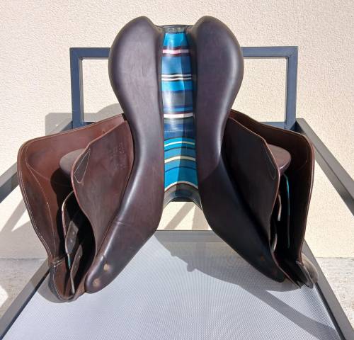 Sella da salto ostacoli Voltaire Design  18" - 2012