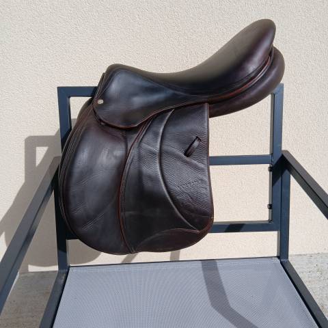 Sella da salto ostacoli Voltaire Design  18" - 2012