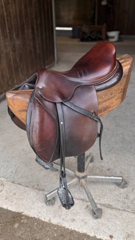 Sella da salto ostacoli GBS  17.5" - 2018