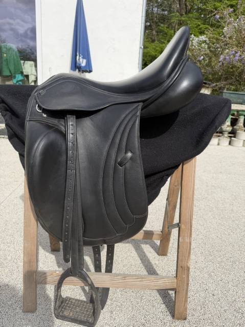 Sella da dressage PDS Valegro  18" - 2022