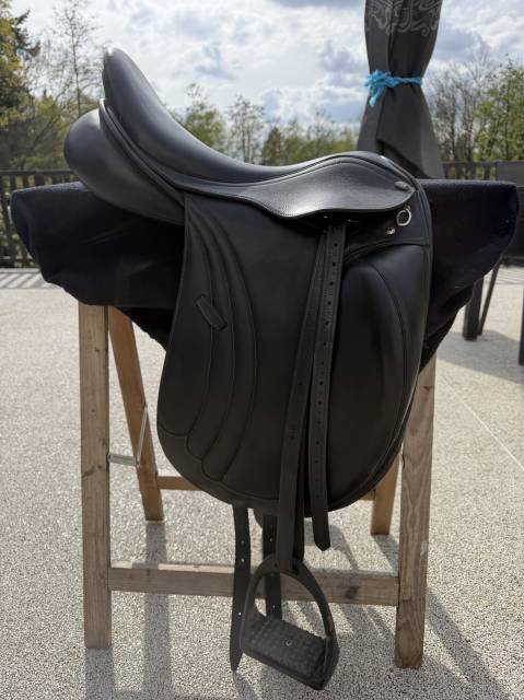 Sella da dressage PDS Valegro  18" - 2022