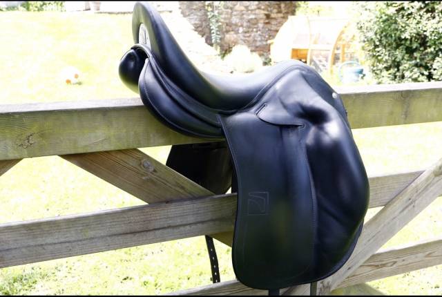 Sella da dressage Childeric  17.5" - 2020