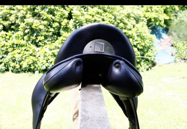 Sella da dressage Childeric  17.5" - 2020
